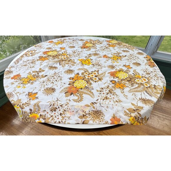 Vintage 70s curtain, large white, orange, yellow, brown flowers, rod header - Picture 1 of 10